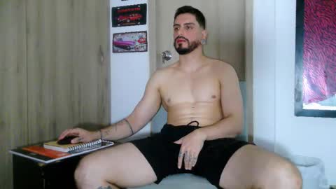 Aaron kwok online show from 8, 3, 2026