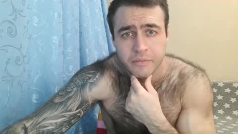 Snapshot of aaron_royal chatting on 22, 2, 2025 Davin tayl online show from 22, 2, 2025