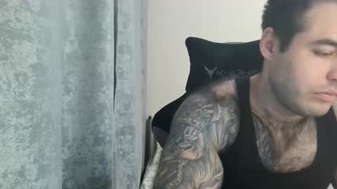 Snapshot of aaron_royal chatting on 25, 9, 2025 Davin tayl online show from 25, 9, 2025