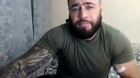 Snapshot of aaron_royal chatting on 15, 6, 2026 Davin tayl online show from 15, 6, 2026