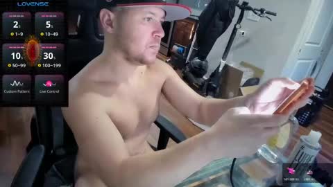 Snapshot of aaron_skye chatting on 15, 2, 2026 Aaron Skye online show from 15, 2, 2026