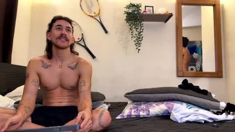 aaron_wheel online show from 11, 5, 2026