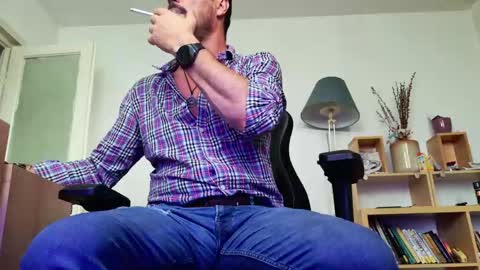 Snapshot of aaronbomer chatting on 7, 6, 2026 Aaron online show from 7, 6, 2026