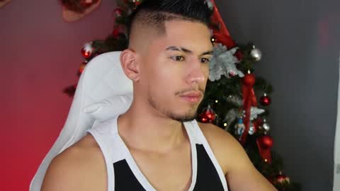 AARON  online show from 13, 12, 2024