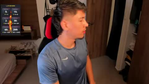 AARON  online show from 22, 7, 2026