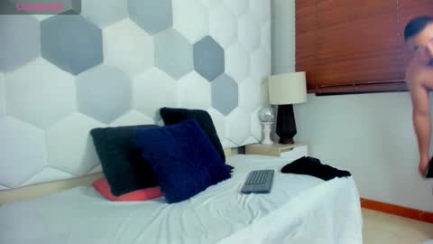 Snapshot of aaronvegaa chatting on 12, 1, 2026 Aaron Vegaa online show from 12, 1, 2026