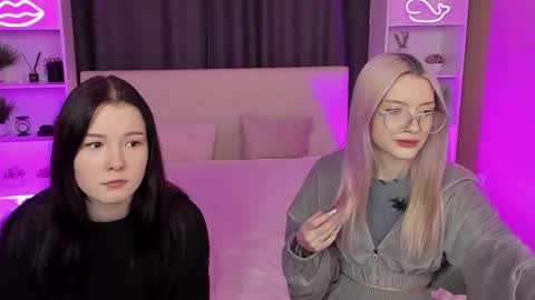 Snapshot of aataraxx chatting on 15, 2, 2025 Fiona and Harry online show from 15, 2, 2025