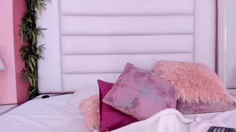 abbey_walker online show from 26, 2, 2025