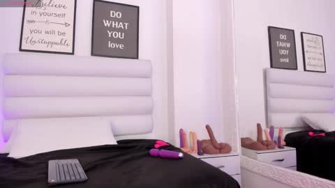 abbey_walker online show from 12, 3, 2026