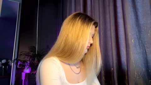 Abbi online show from 2, 12, 2025