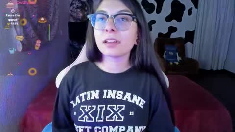 Snapshot of abbie_senjen chatting on 30, 10, 2025 April online show from 30, 10, 2025