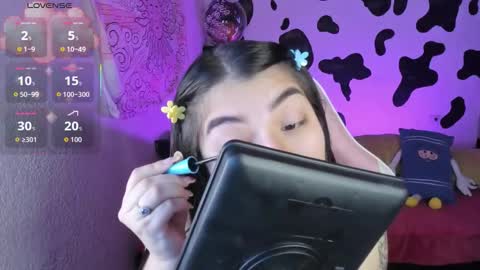 Snapshot of abbie_senjen chatting on 15, 11, 2025 April online show from 15, 11, 2025