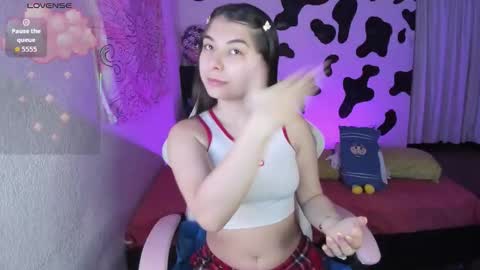 Snapshot of abbie_senjen chatting on 18, 11, 2025 April online show from 18, 11, 2025