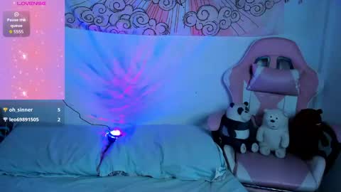 Snapshot of abbie_senjen chatting on 18, 5, 2026 April online show from 18, 5, 2026