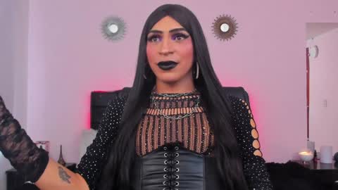 Abbigail Fuster  online show from 7, 2, 2025