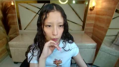 Snapshot of abby__r chatting on 4, 5, 2026 Abby online show from 4, 5, 2026