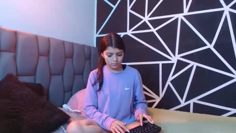 Snapshot of abby_and_chriss18 chatting on 18, 12, 2024 Abby y Crhiss online show from 18, 12, 2024