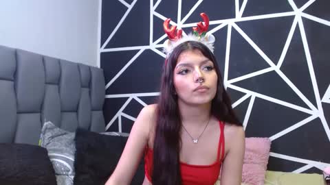 Snapshot of abby_and_chriss18 chatting on 19, 12, 2024 Abby y Crhiss online show from 19, 12, 2024