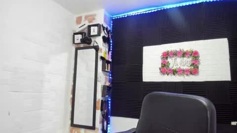 Abby Connie online show from 13, 2, 2025