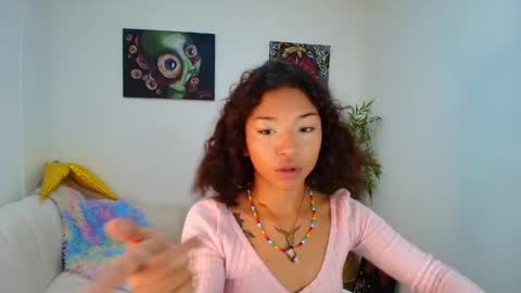 Lucia  online show from 30, 1, 2025