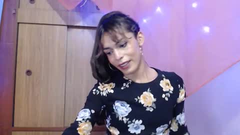 Snapshot of abby_foxxy chatting on 31, 12, 2024 Violet online show from 31, 12, 2024