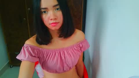 Snapshot of abby_johnson_cute chatting on 12, 9, 2025 abby online show from 12, 9, 2025