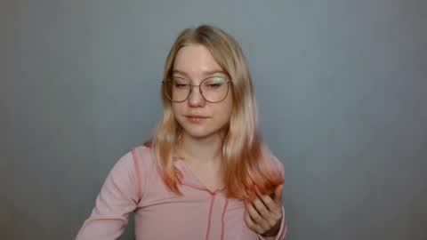 Abby Lovense is active online show from 12, 1, 2025