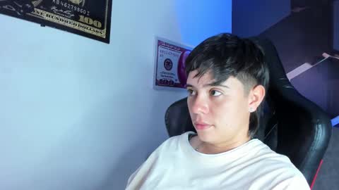 Snapshot of abbysmiitth_ chatting on 15, 9, 2025 Abby Smith online show from 15, 9, 2025