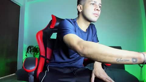 Independence model AbelAsburgo online show from 28, 2, 2026