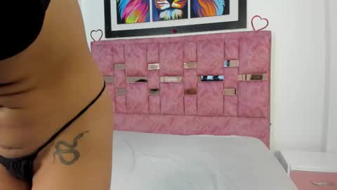 Snapshot of abella_lov chatting on 15, 10, 2025 abella_lov online show from 15, 10, 2025