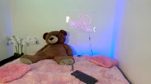  Abella and Kendra  online show from 18, 1, 2025