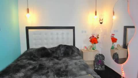  Abella and Kendra  online show from 21, 10, 2025