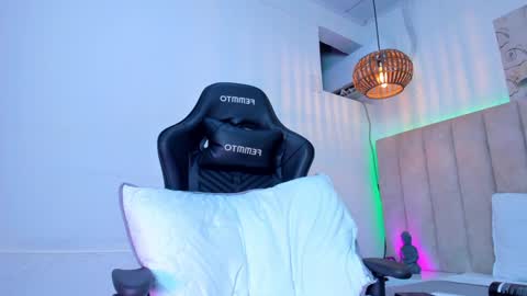 abelladgr online show from 15, 1, 2025