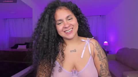 Snapshot of abigaill_13 chatting on 10, 3, 2025 Abigail online show from 10, 3, 2025