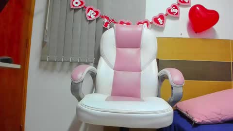 Snapshot of abiigail_fox chatting on 12, 2, 2025 Abigail online show from 12, 2, 2025