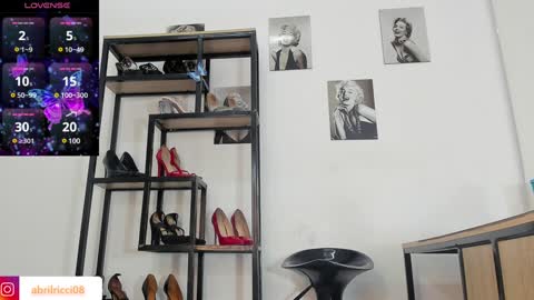 Snapshot of abril_ricci chatting on 31, 12, 2024 Abril online show from 31, 12, 2024