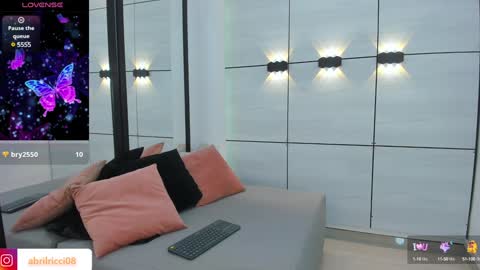 Snapshot of abril_ricci chatting on 25, 1, 2025 Abril online show from 25, 1, 2025