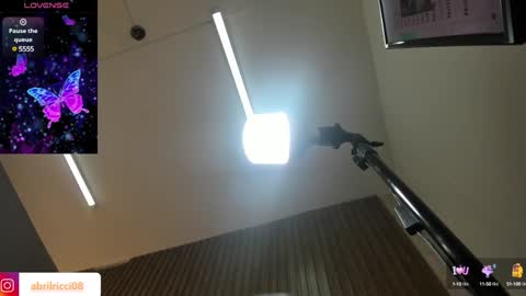 Snapshot of abril_ricci chatting on 1, 2, 2025 Abril online show from 1, 2, 2025