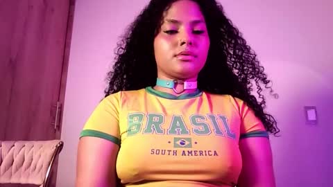 Snapshot of abril_ricci chatting on 3, 11, 2025 Abril online show from 3, 11, 2025