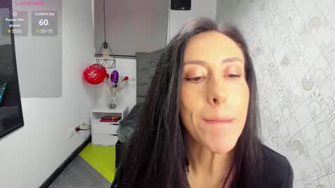 Snapshot of abrillee1 chatting on 7, 3, 2025 ABRIL online show from 7, 3, 2025