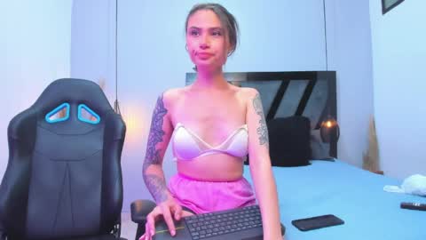 Abril online show from 7, 4, 2026