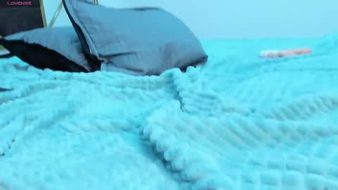 AbrilSonne online show from 27, 12, 2024