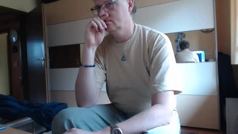 Snapshot of ach471 chatting on 5, 12, 2024 ach471 online show from 5, 12, 2024