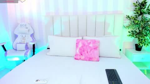    online show from 11, 12, 2024