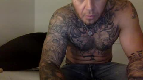 Snapshot of adam00515000 chatting on 18, 6, 2026 adam00515000 online show from 18, 6, 2026