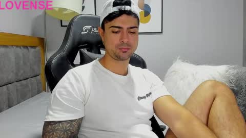 adam clarke online show from 16, 10, 2025