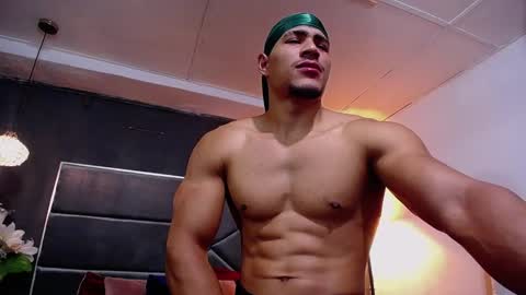adam_fit19cm online show from 13, 10, 2025