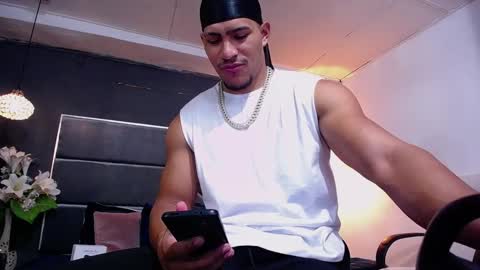 adam_fit19cm online show from 28, 10, 2025