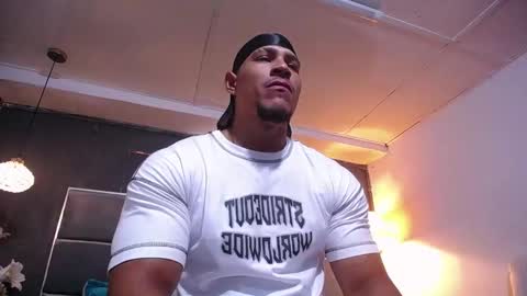 adam_fit19cm online show from 28, 3, 2026