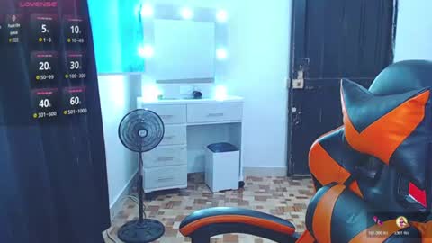 adam hot11 online show from 27, 7, 2026